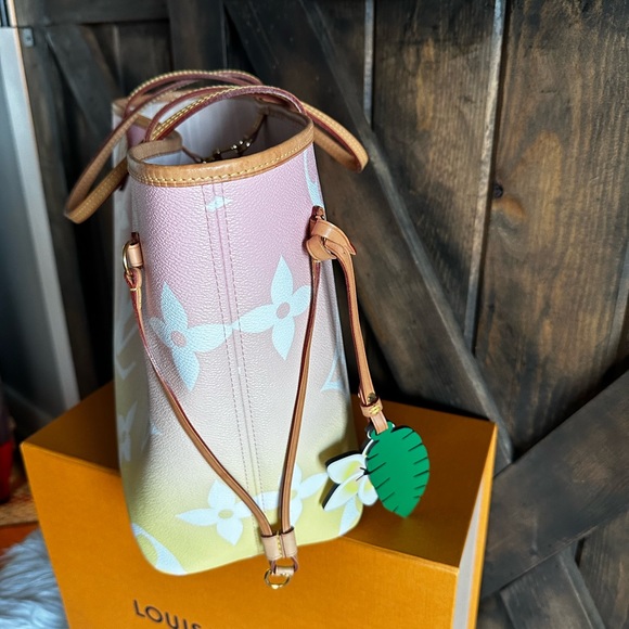 SOLD❤️LE Louis Vuitton By The Pool Ombre Neverfull MM Pink Yellow - Picture 9 of 12